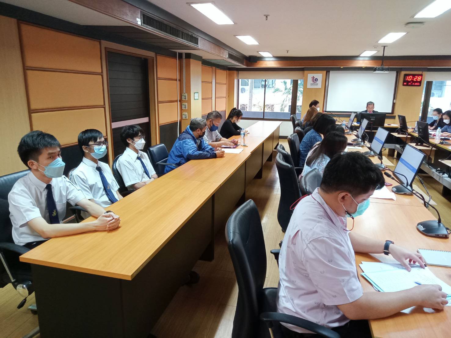 ประชุมคณะผู้บริหารและเจ้าหน้าที่ในสังกัด ศส.กสอ.  ประจำเดือน กุมภาพันธ์ 2566