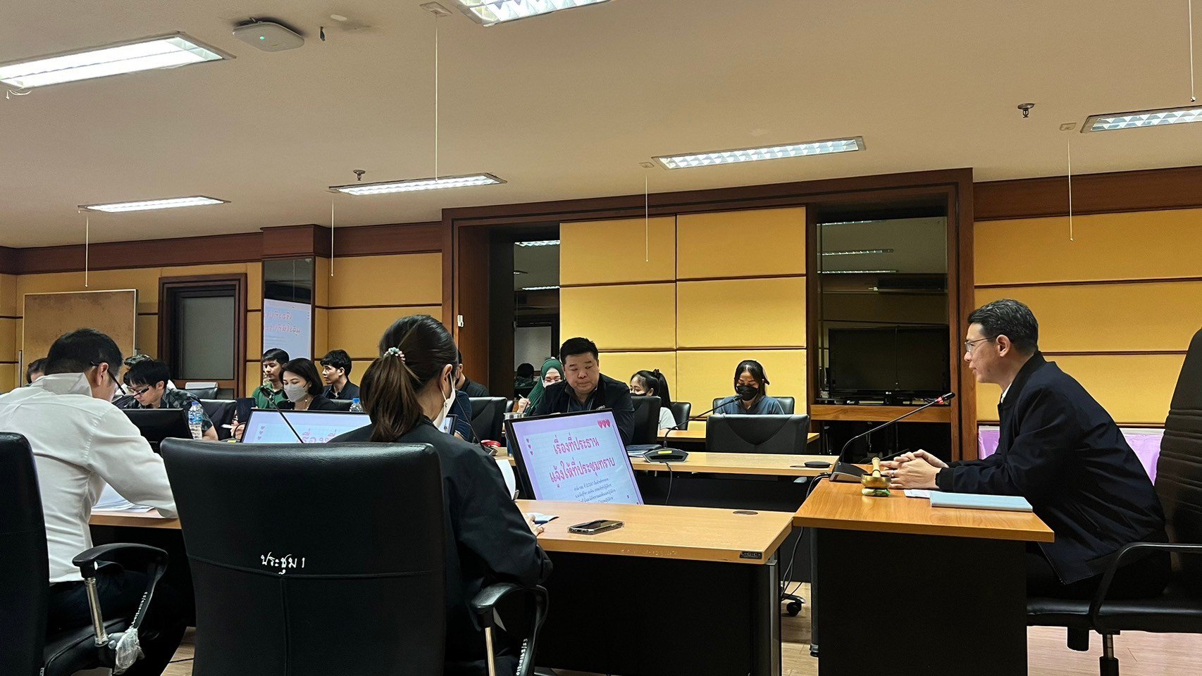 ศส.กสอ. ประชุมคณะผู้บริหารและเจ้าหน้าที่ในสังกัด  ประจำเดือนกุมภาพันธ์ 2567