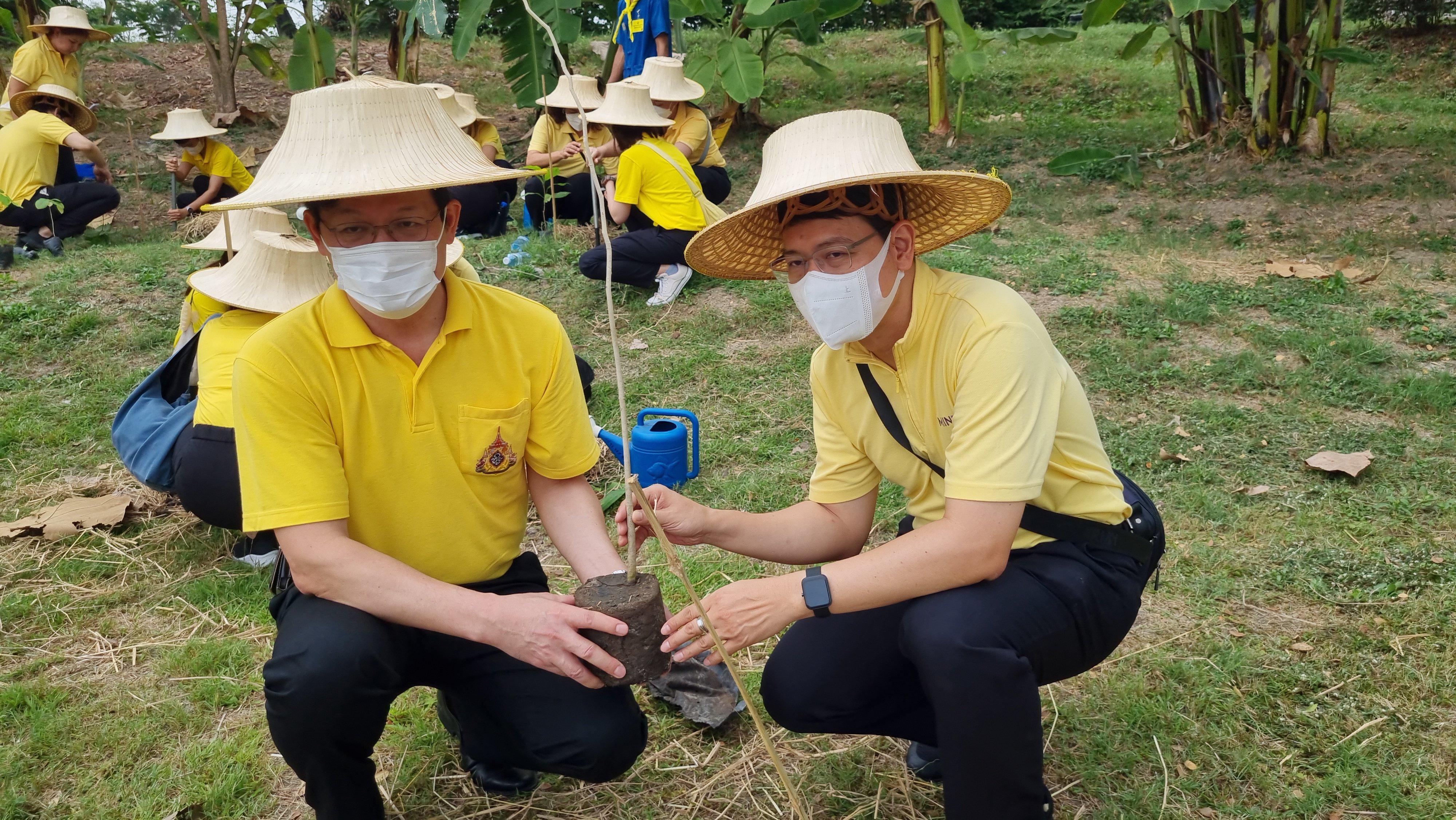 ศส.กสอ. ร่วมกับ กข.กสอ. ร่วมกิจกรรมรมใจพี่น้องปลูกต้นไม้ เพื่อโลกเรา